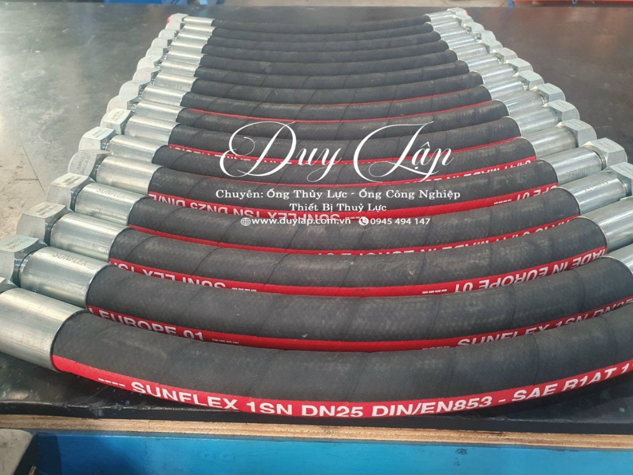 Đặc điểm của ống thủy lực 1 lớp kẽm SUNFLEX