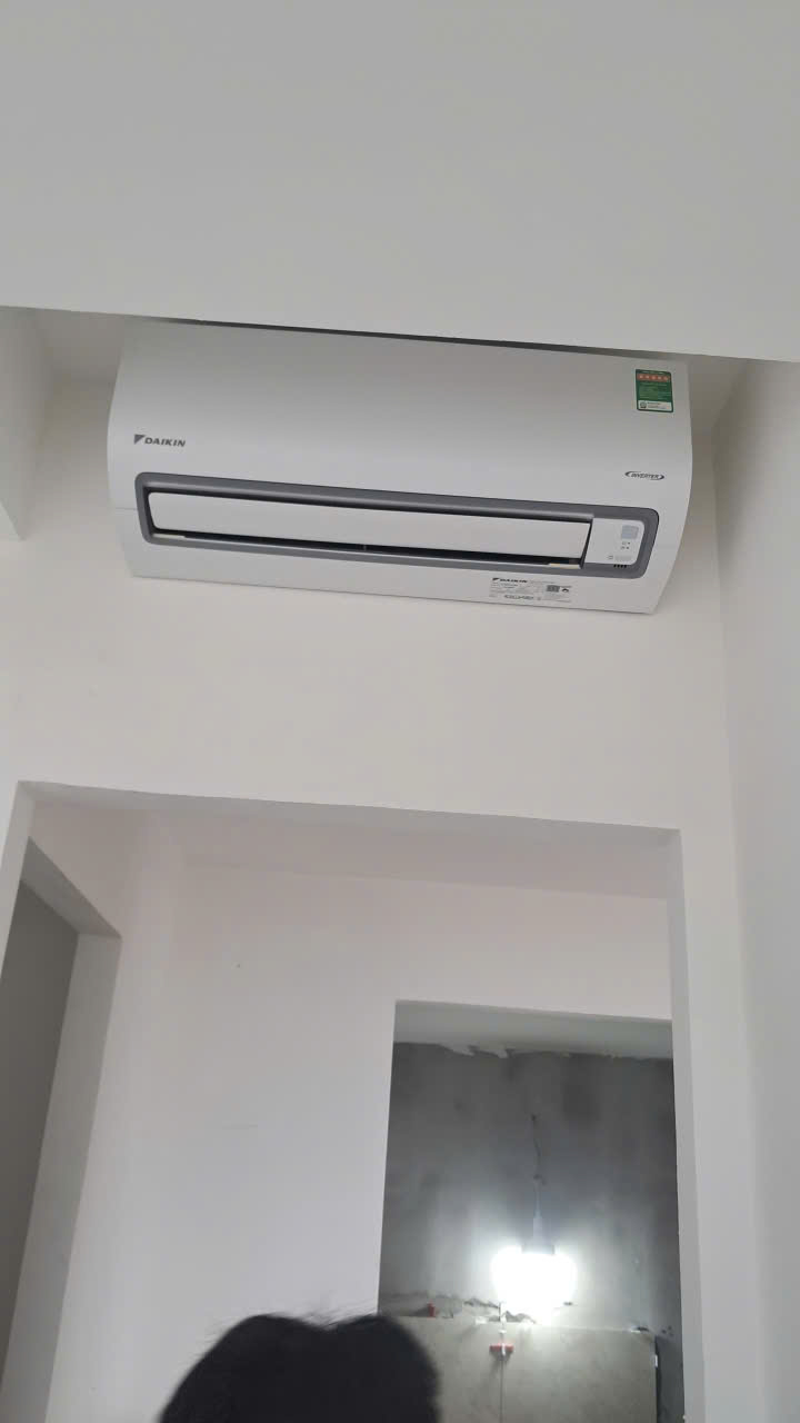 Máy lạnh treo tường Daikin FTKM cao cấp giảm hao phí điện năng đáng kể